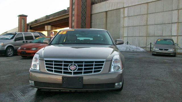 Cadillac DTS 2006 photo 4
