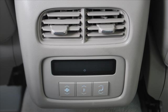 Cadillac DTS 2006 photo 14