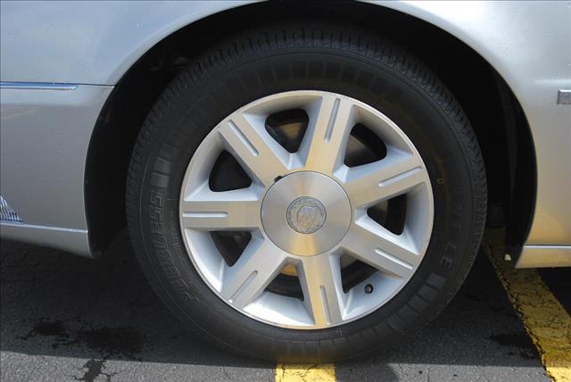 Cadillac DTS 2006 photo 33