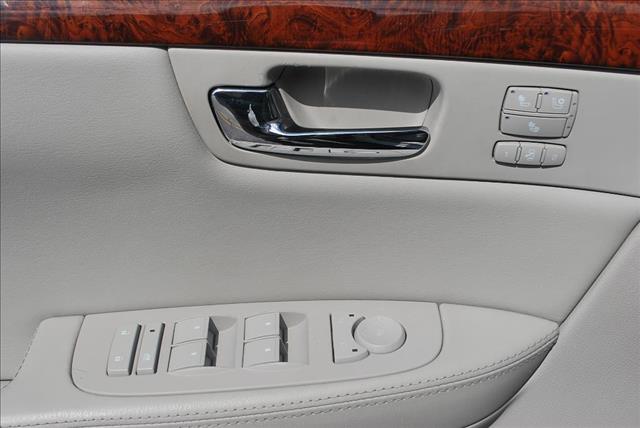 Cadillac DTS 2006 photo 7