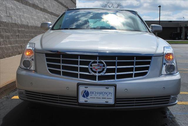 Cadillac DTS 2006 photo 8