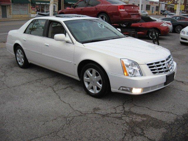 Cadillac DTS 2006 photo 2