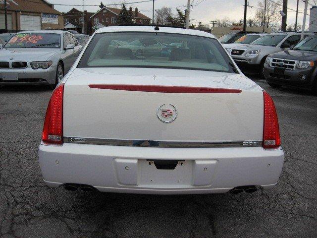 Cadillac DTS 2006 photo 4