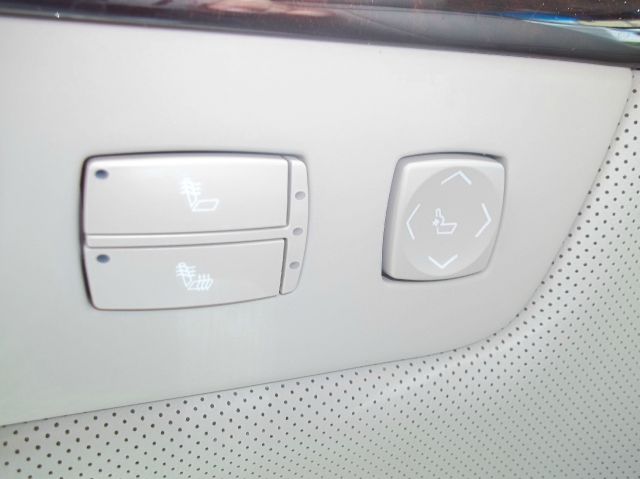 Cadillac DTS 3.5tl W/tech Pkg Sedan