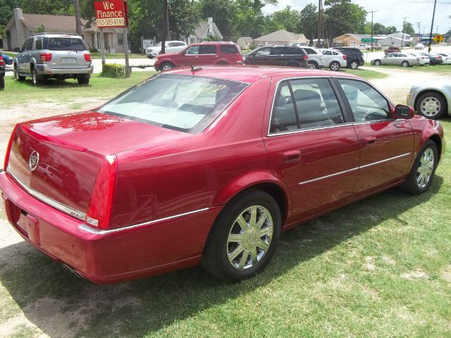 Cadillac DTS 2006 photo 10