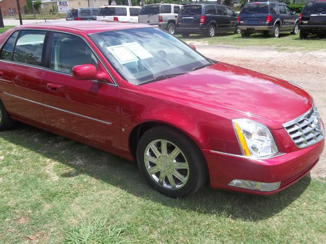 Cadillac DTS 2006 photo 12