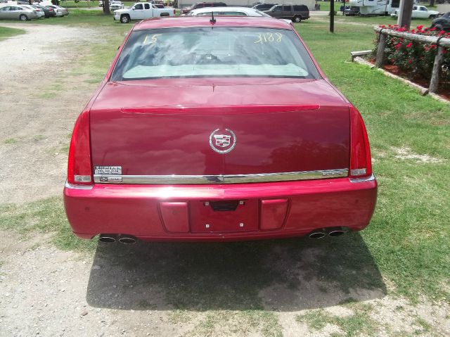 Cadillac DTS 2006 photo 14