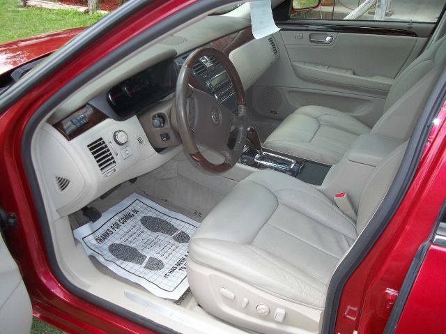 Cadillac DTS 2006 photo 3