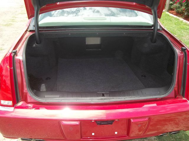 Cadillac DTS 2006 photo 9