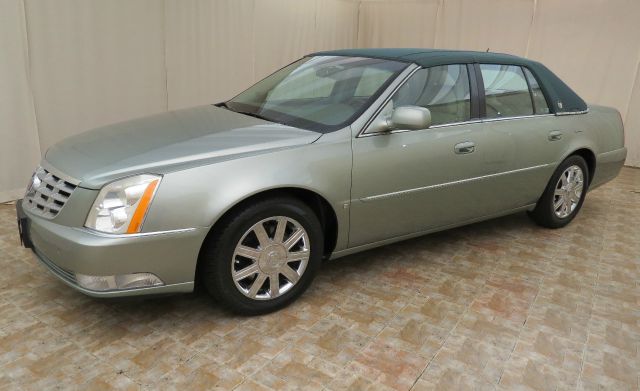 Cadillac DTS 2006 photo 4