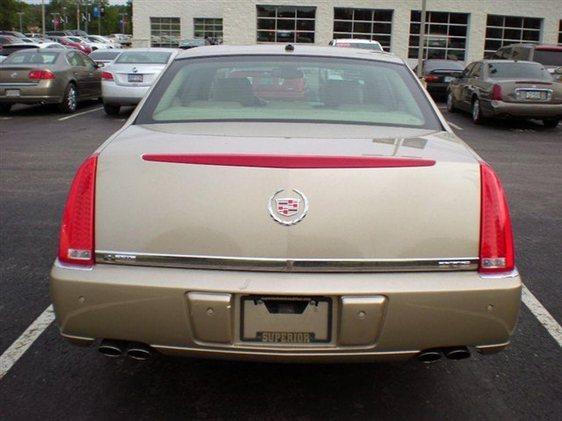 Cadillac DTS 2006 photo 3