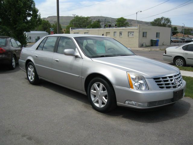 Cadillac DTS 2006 photo 1
