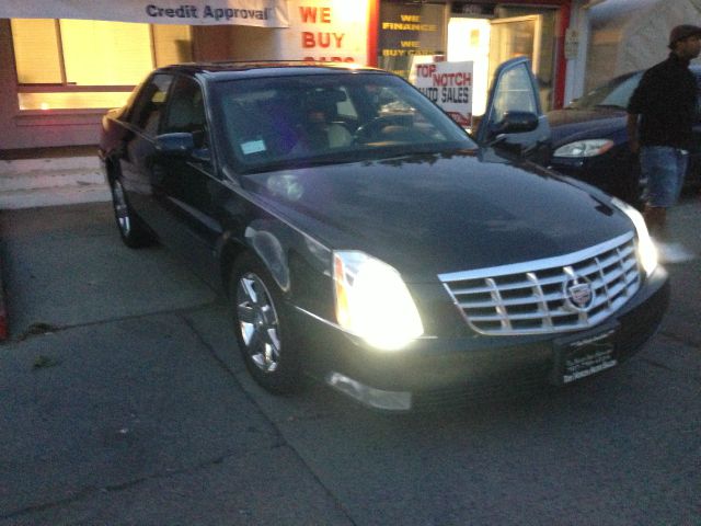 Cadillac DTS 2006 photo 4