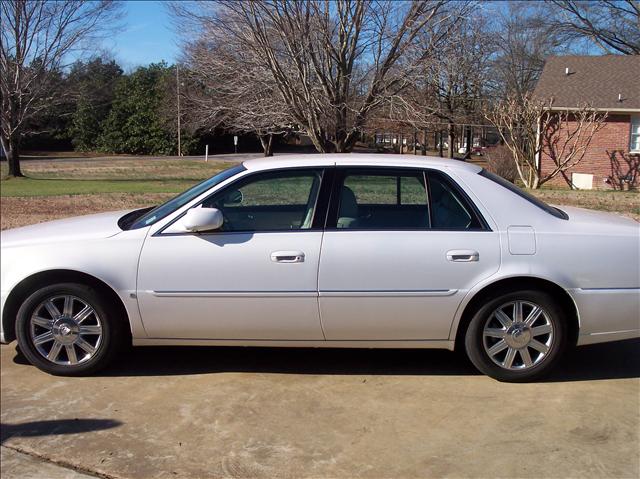 Cadillac DTS 2006 photo 3