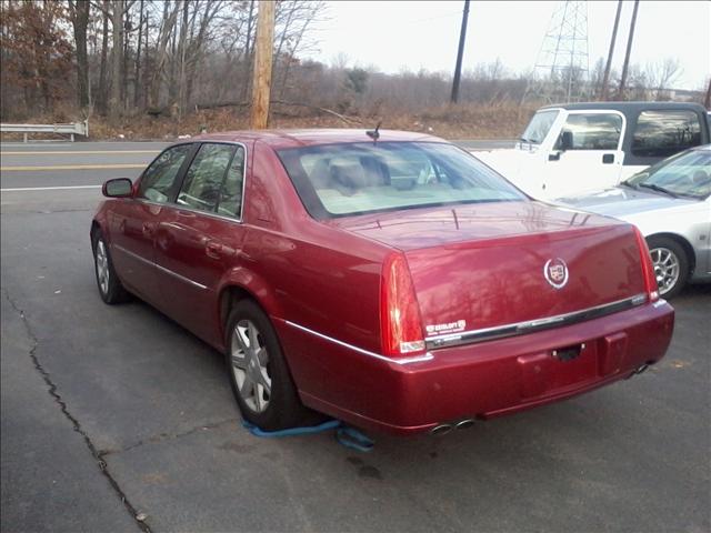 Cadillac DTS 2006 photo 3