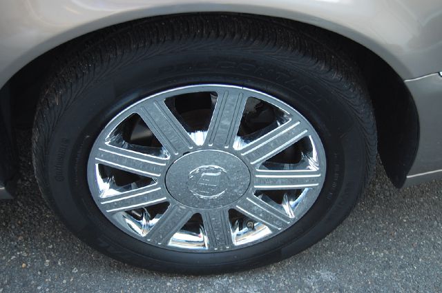 Cadillac DTS 2006 photo 3