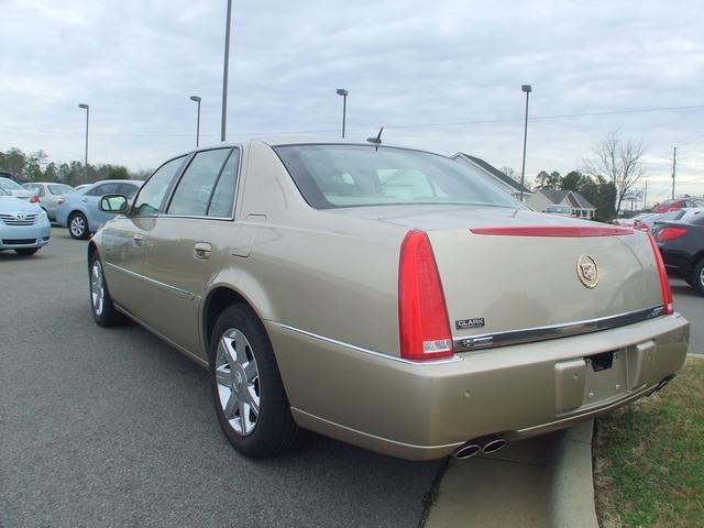 Cadillac DTS 2006 photo 4