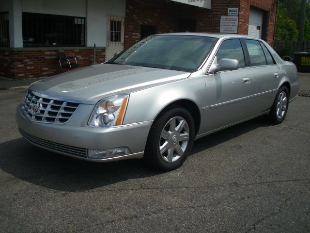 Cadillac DTS 2006 photo 4