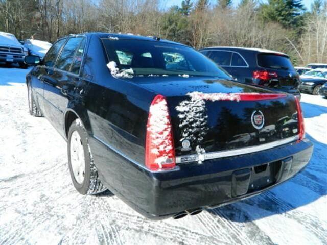 Cadillac DTS 2006 photo 1