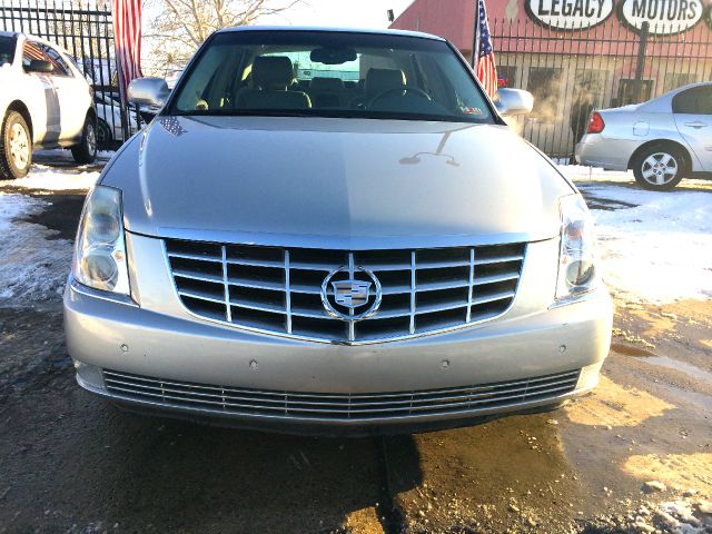 Cadillac DTS 3.5tl W/tech Pkg Sedan