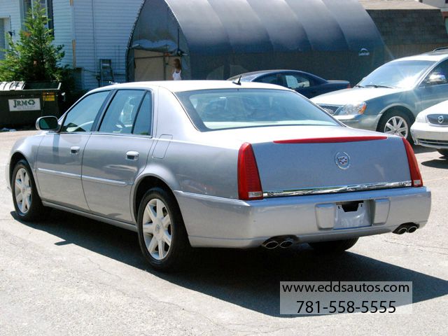 Cadillac DTS 3.5tl W/tech Pkg Sedan