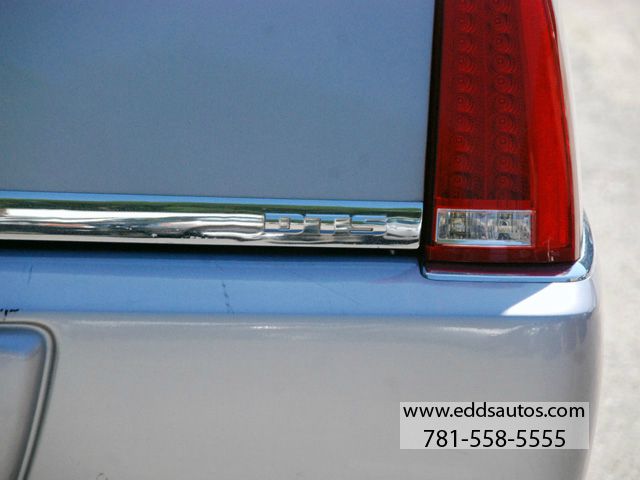 Cadillac DTS 2006 photo 3