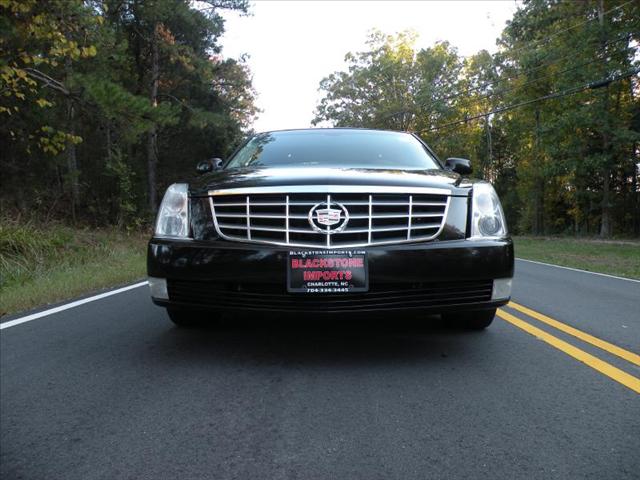 Cadillac DTS 2006 photo 1