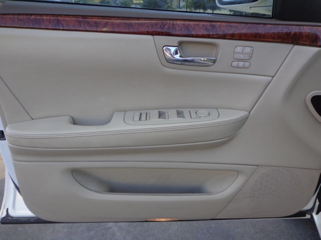 Cadillac DTS 3.5tl W/tech Pkg Sedan