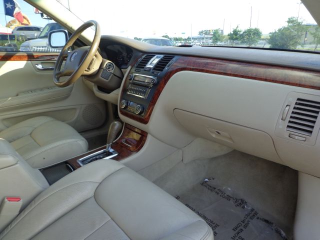 Cadillac DTS 2006 photo 15