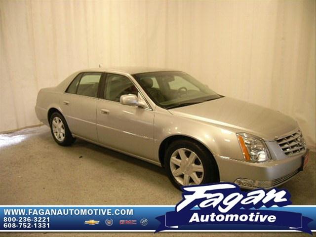 Cadillac DTS 2006 photo 1