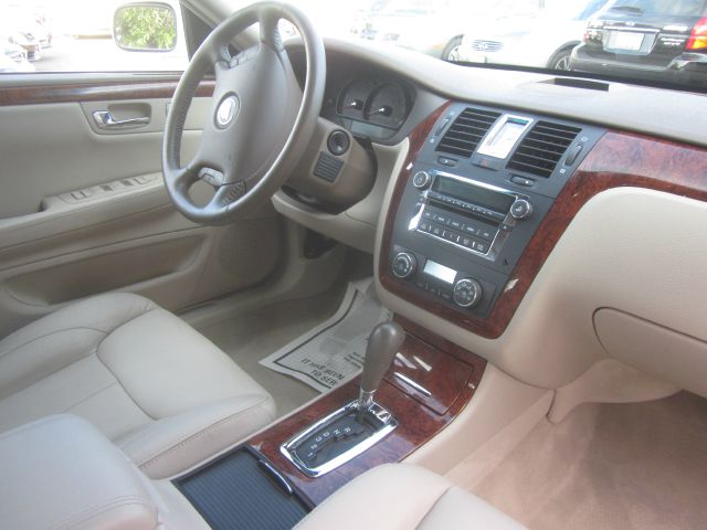 Cadillac DTS 3.5tl W/tech Pkg Sedan