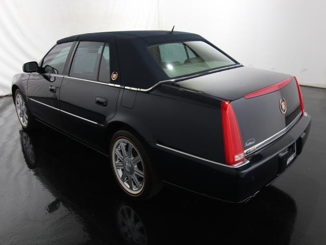 Cadillac DTS 2006 photo 4