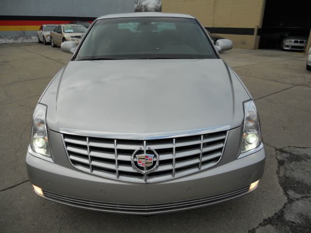Cadillac DTS 2006 photo 3