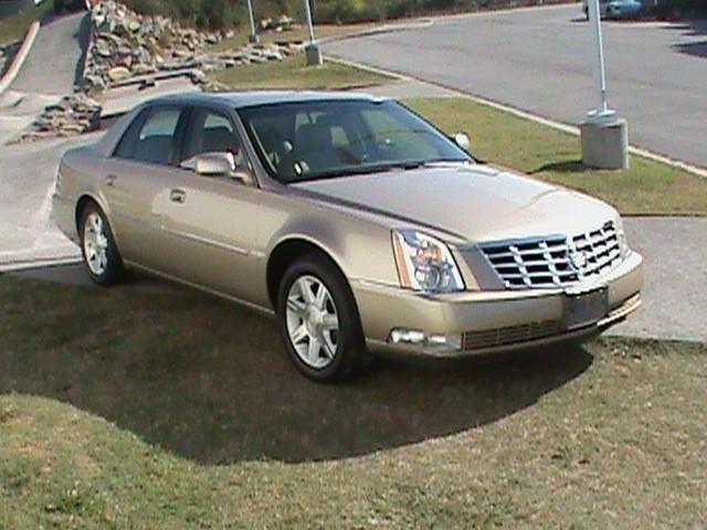 Cadillac DTS 2006 photo 2