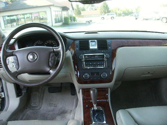Cadillac DTS 2006 photo 4
