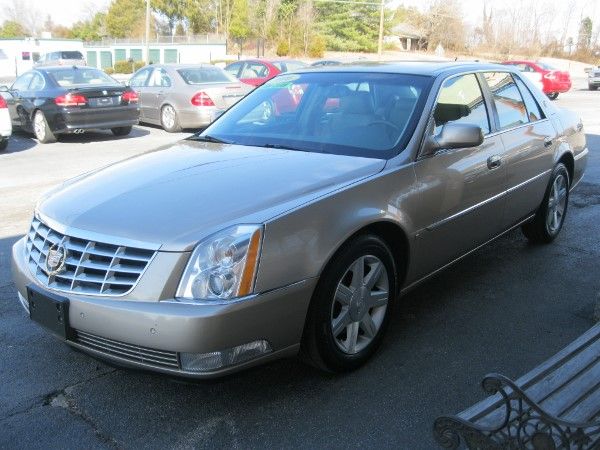 Cadillac DTS 2006 photo 1
