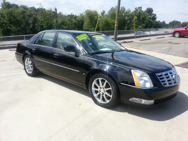 Cadillac DTS 2006 photo 1
