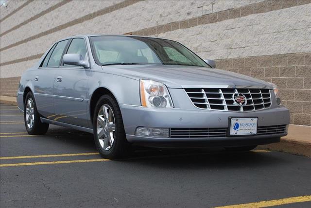 Cadillac DTS 2006 photo 3