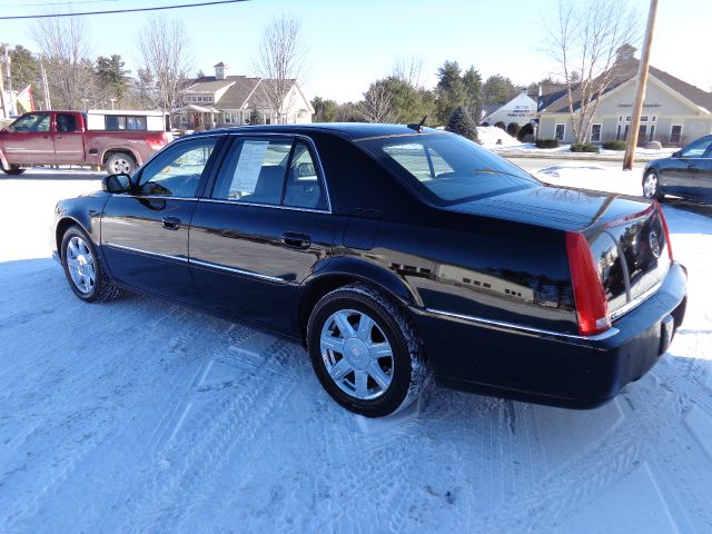 Cadillac DTS 2007 photo 1