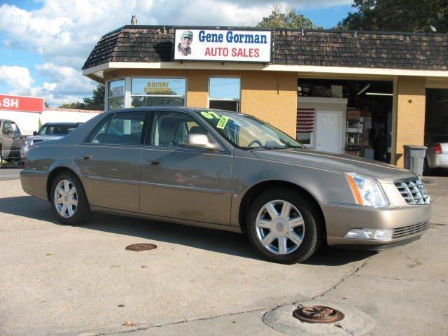 Cadillac DTS SE-R Sedan