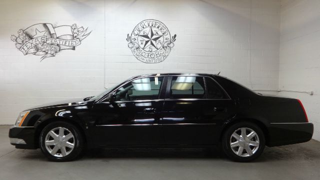 Cadillac DTS 2007 photo 3