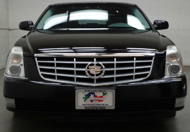 Cadillac DTS 2007 photo 4