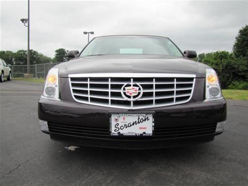 Cadillac DTS 2008 photo 1