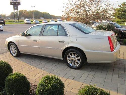Cadillac DTS 2008 photo 3