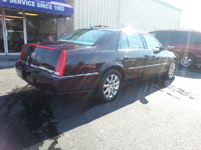 Cadillac DTS 2008 photo 4