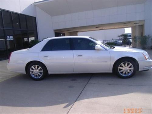 Cadillac DTS 2008 photo 3