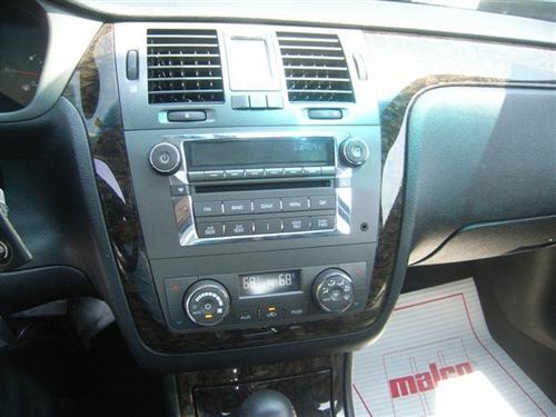 Cadillac DTS 2008 photo 1