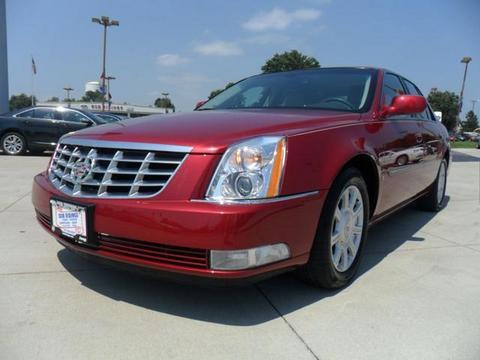 Cadillac DTS 2008 photo 2
