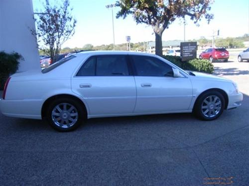 Cadillac DTS 2008 photo 3