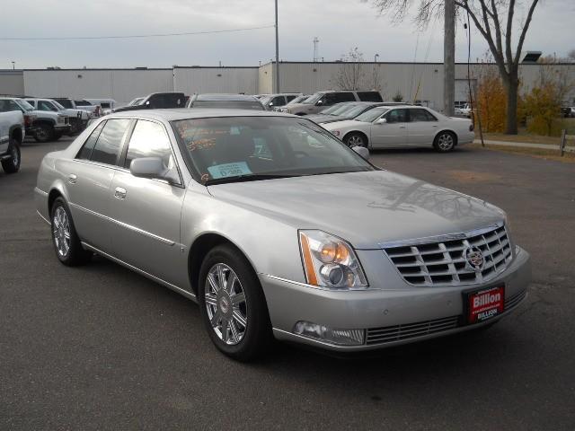 Cadillac DTS 2008 photo 3